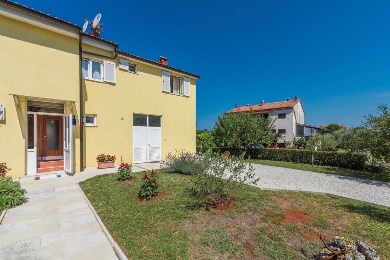 Apartment Nensi Πόρετς Εξωτερικό φωτογραφία